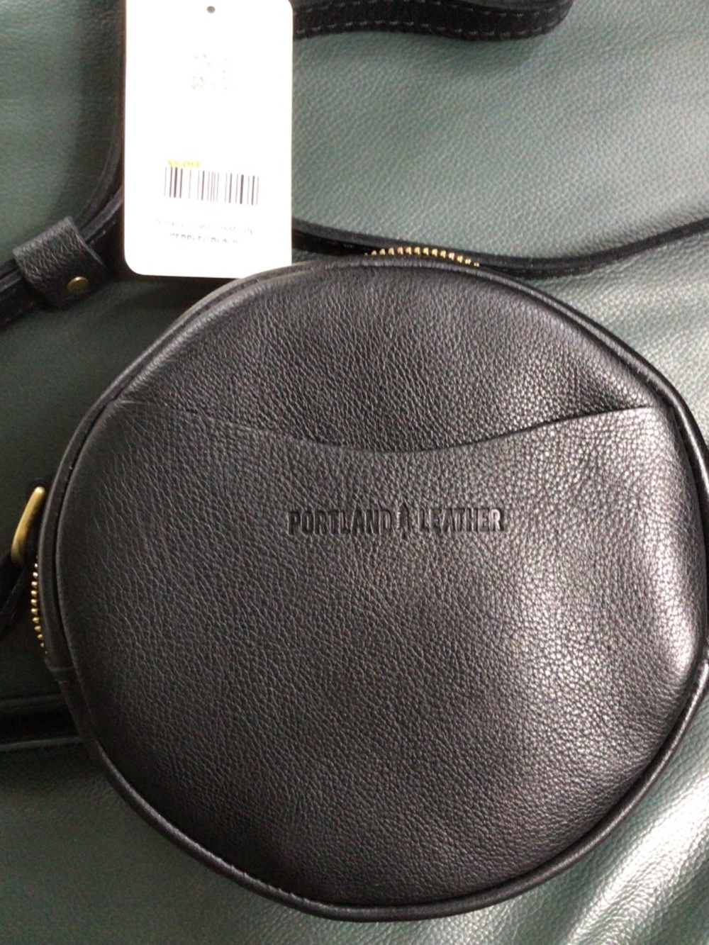 Circle crossbody - Portland Leather goods - small - pebbled black